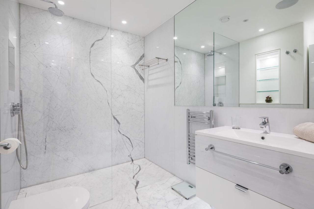 VI Castle Lane Apartment Londra Exterior foto