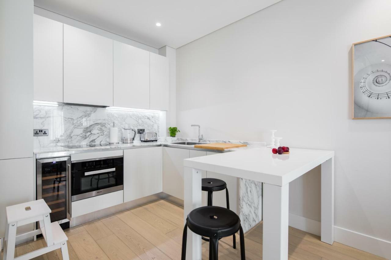 VI Castle Lane Apartment Londra Exterior foto