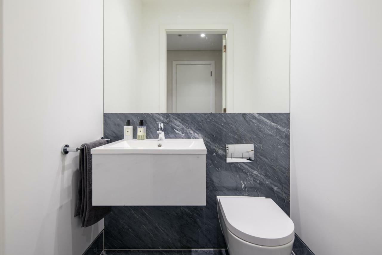 VI Castle Lane Apartment Londra Exterior foto