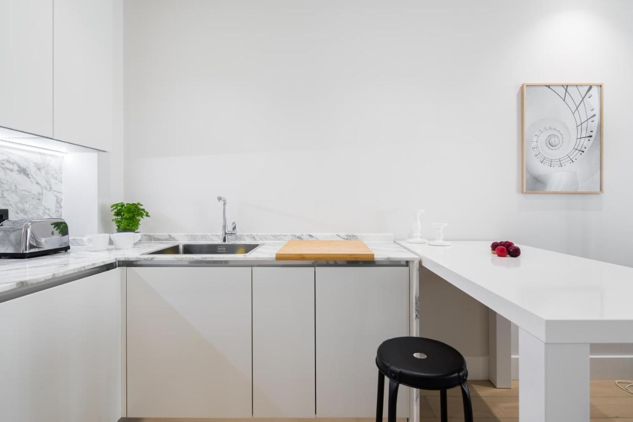 VI Castle Lane Apartment Londra Exterior foto